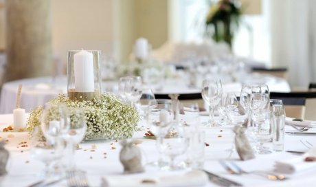 Louer de la décoration pour décorer les tables d'un mariage - Genève -