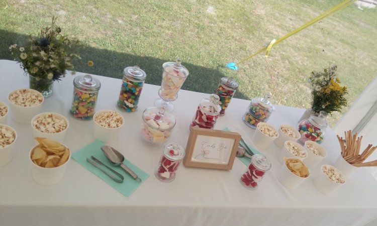 Candy bar avec pots en verre